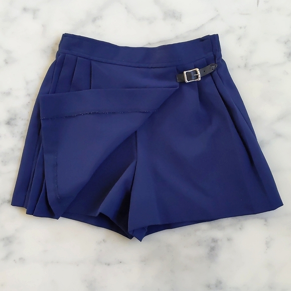 Girl's School Skorts. - Picture 2 of 3